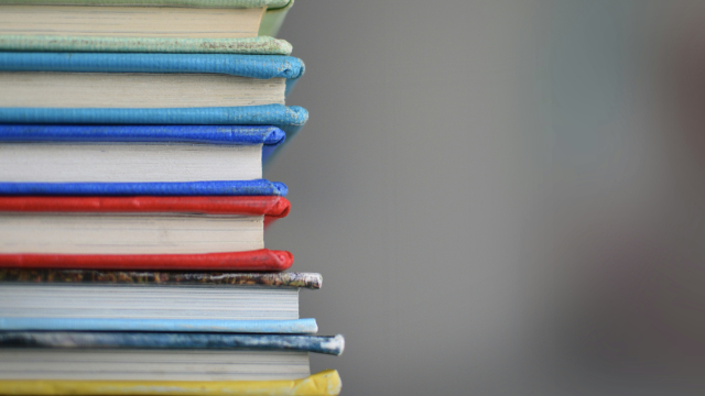 books_stack_reading_unsplash