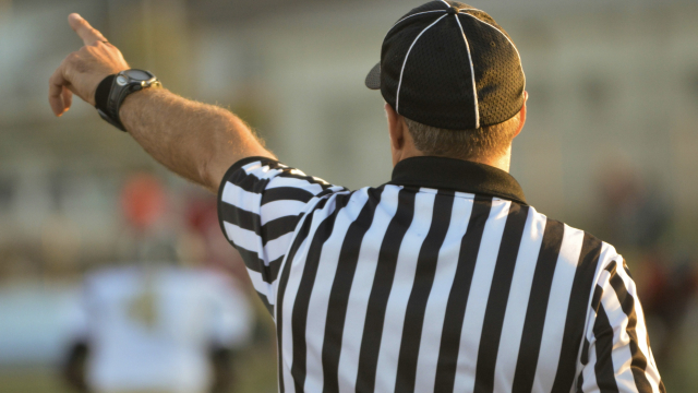 referee_sports_umpire_unsplash