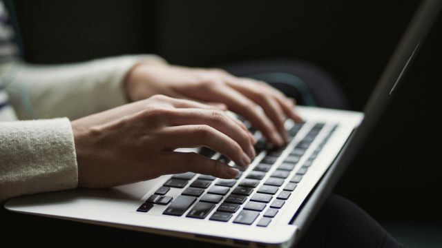 typing_computer_laptop_unsplash