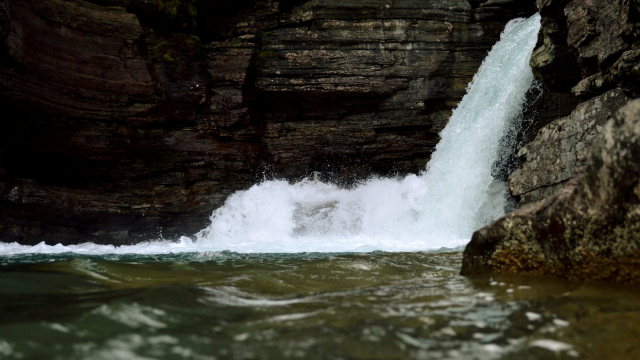 waterfall_rocks_river_unsplash