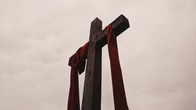 cross_red_cloth_ribbon_unsplash