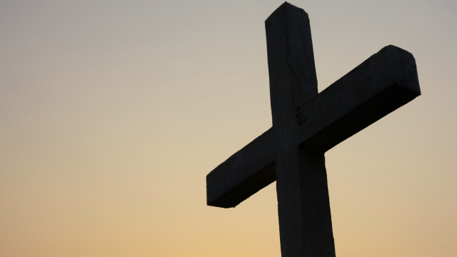 cross_sky_sunrise_unsplash