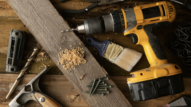 drill_tools_workshop_unsplash