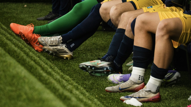 football_team_substitutions_bench_unsplash