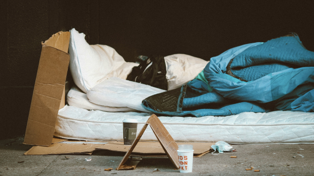 homlessness_sleeping_bag_unsplash
