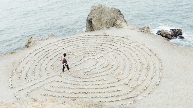 labyrinth_beach_stones_unsplash