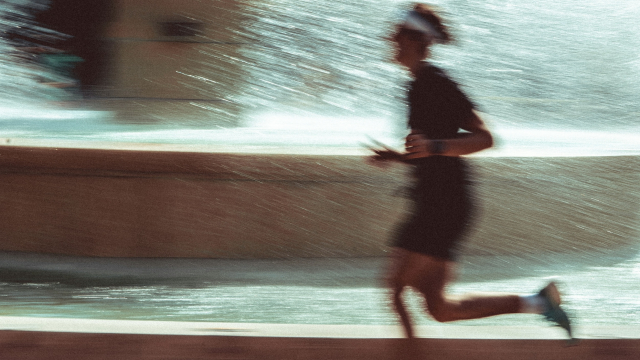 marathon_runner_athlete_fountain_unsplash