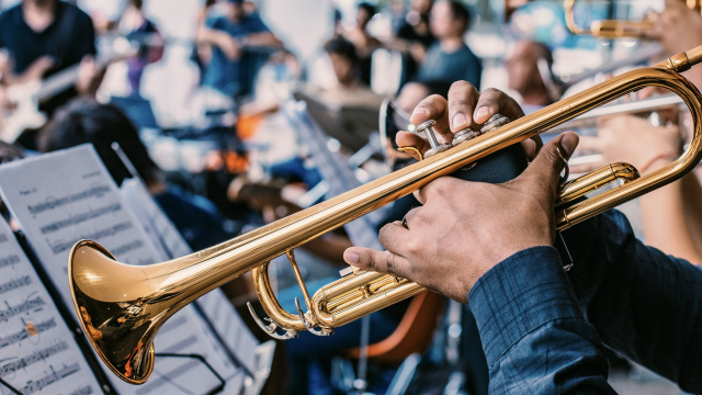 trumpet_orchesta_music_musicians_unsplash