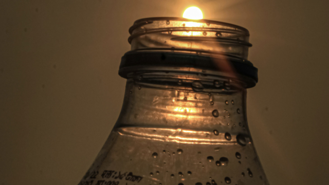 water_bottle_empty_sun_unsplash